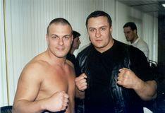 Interview mit Gerhard Ettl, hier abgebildet mit Roman Zentsov. (Foto: Ettl Bros.)